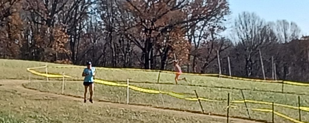 2 runners in the 5k run at Big Truck Farm Brewery